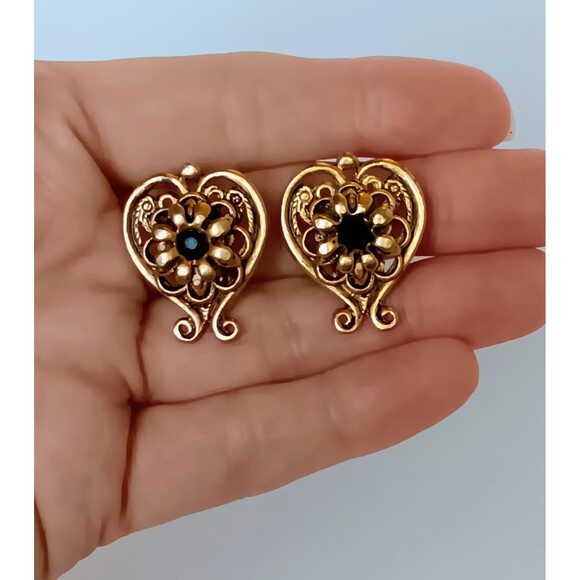 Vintage Unsigned Goldtone Black Rhinestone Lyre Heart Clip On Earrings 1.25 in - Picture 9 of 9
